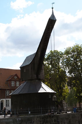 Lüneburgs  „Alter Kran“ wird erstmals 1330 urkundlich erwähnt (Foto: Sebastian Steinbach).